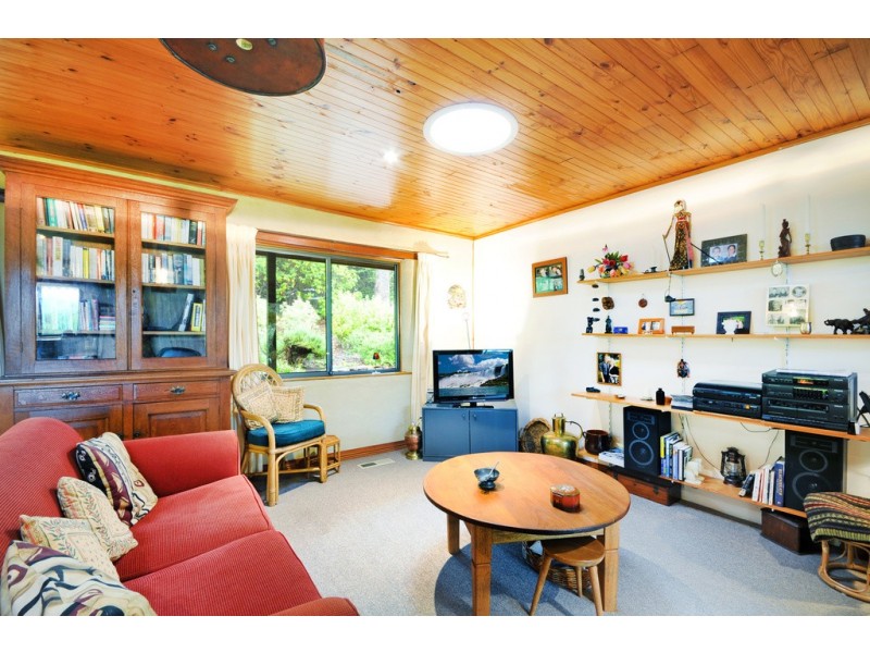 8 Mountbatten St, Blackheath NSW 2785