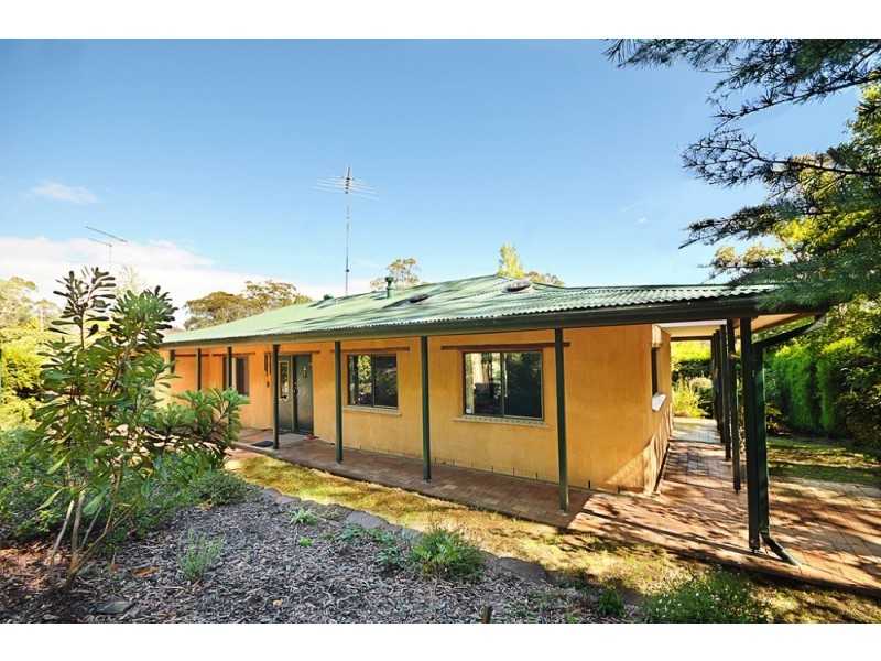 8 Mountbatten St, Blackheath NSW 2785