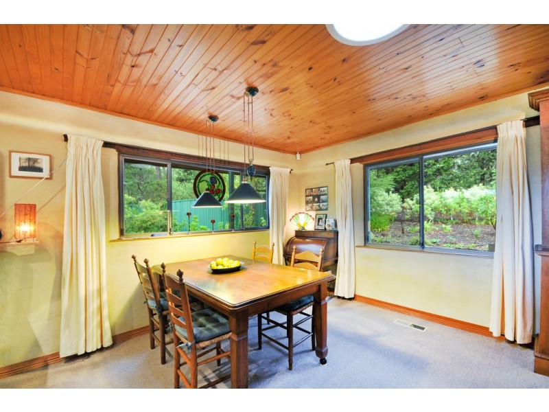 8 Mountbatten St, Blackheath NSW 2785