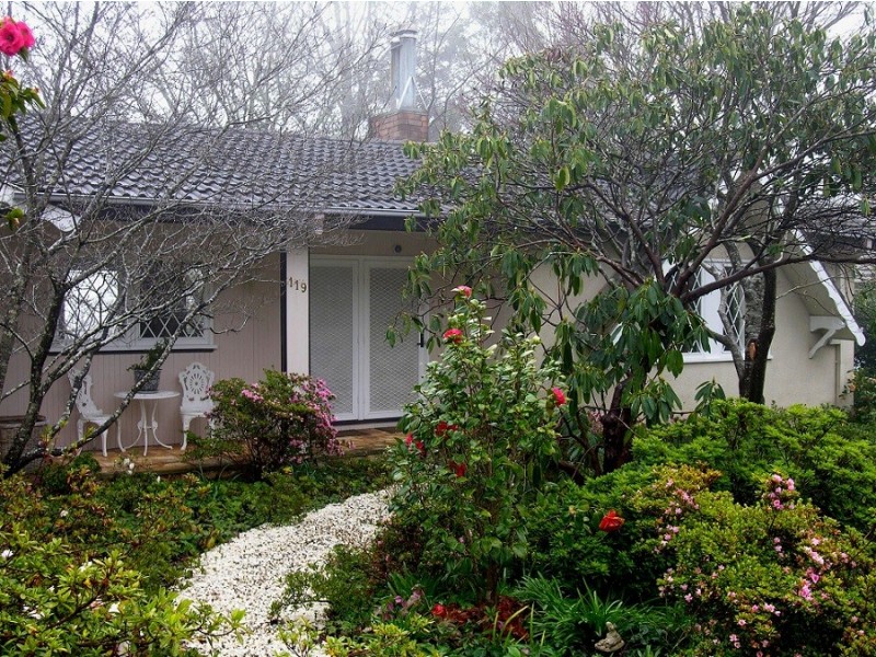 119 Gladstone Road, Leura NSW 2780