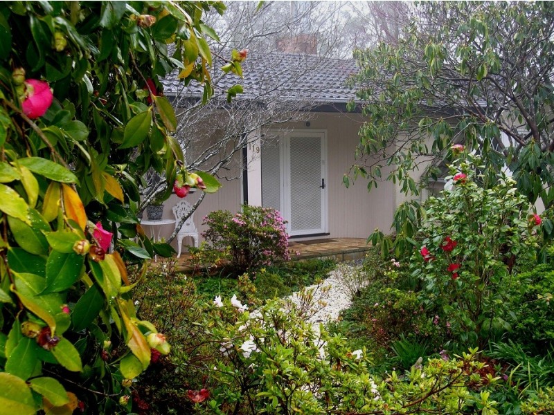 119 Gladstone Road, Leura NSW 2780