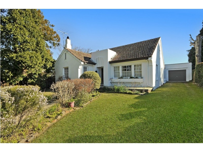 13 Grose Street, Leura NSW 2780