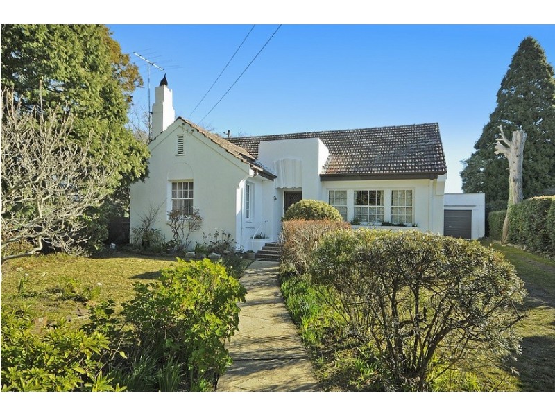 13 Grose Street, Leura NSW 2780