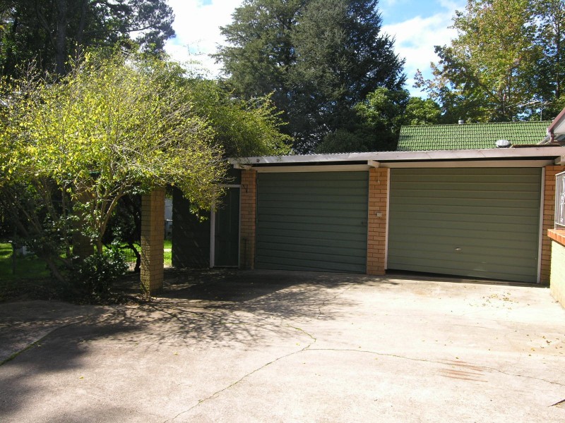 24 Scott Avenue, Leura NSW 2780