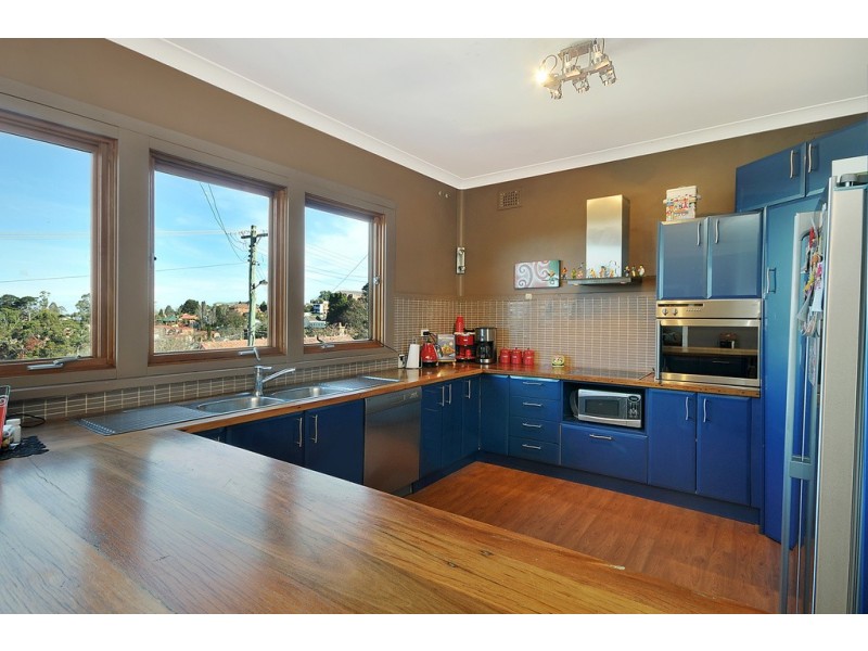 3 Miles Avenue, Katoomba NSW 2780