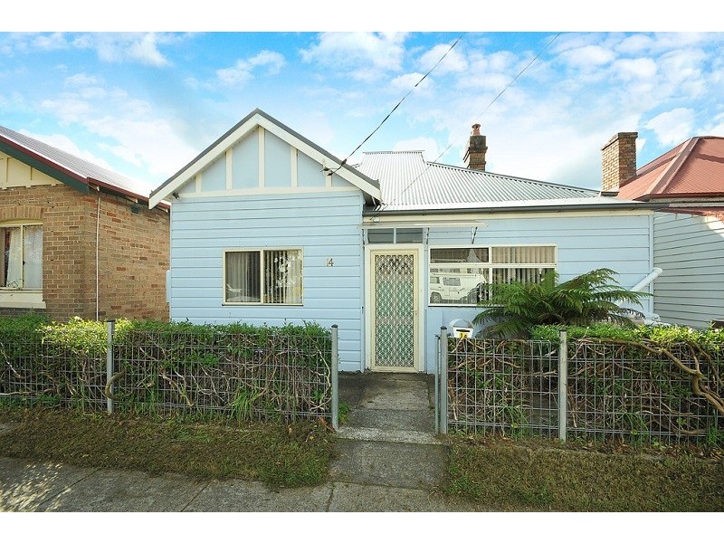 14 Read Avenue, Lithgow NSW 2790