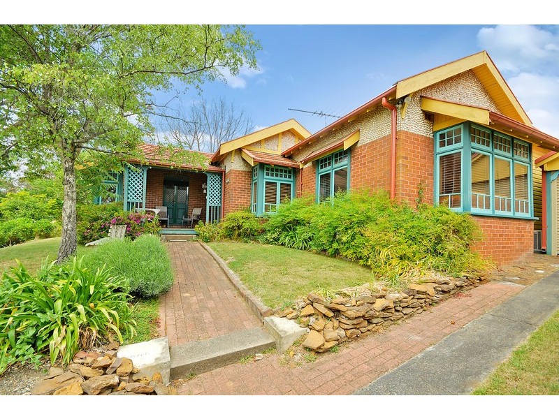 3 Carrington Avenue, Katoomba NSW 2780