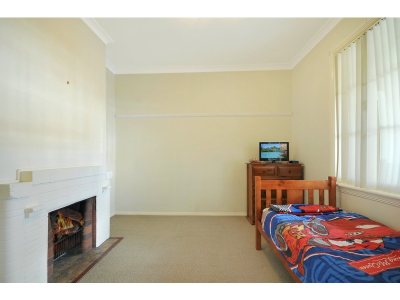 14 Read Avenue, Lithgow NSW 2790
