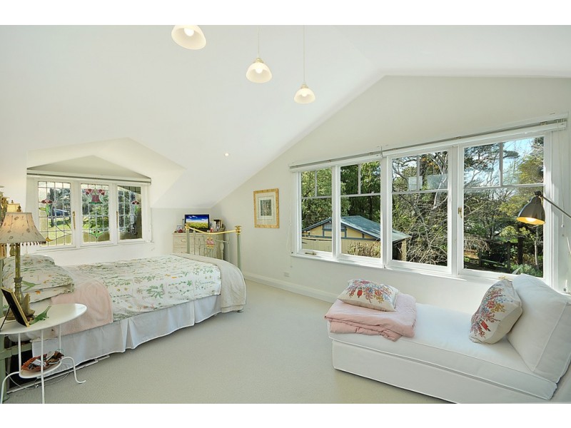 6 Jersey Avenue, Leura NSW 2780