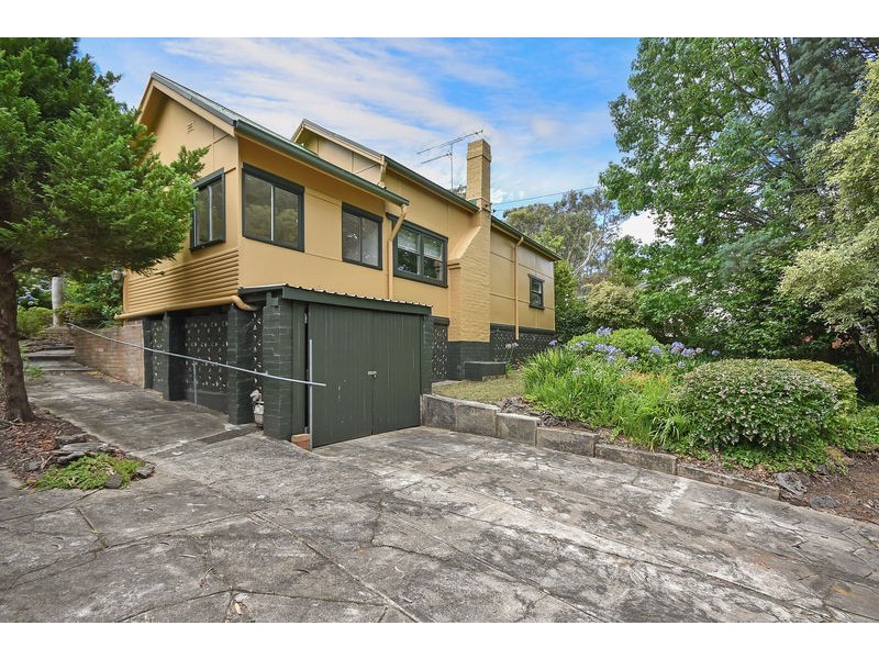 57 First Avenue, Katoomba NSW 2780