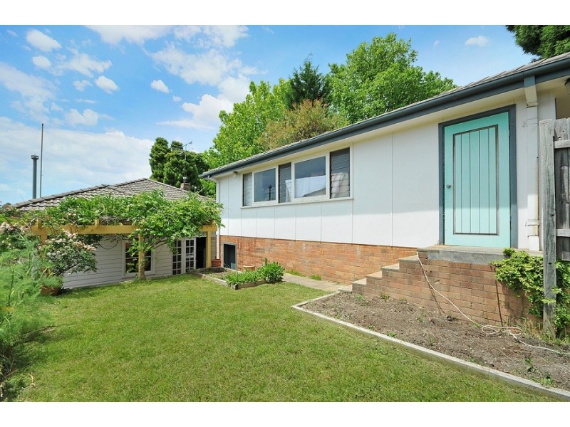 17 Eastview Avenue, Leura NSW 2780