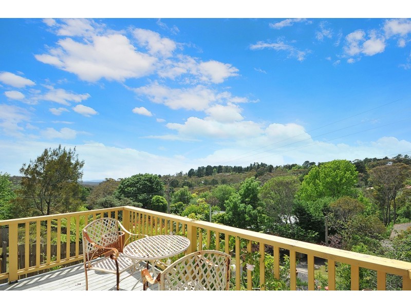 17 Eastview Avenue, Leura NSW 2780