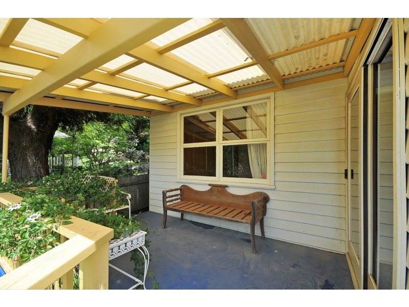 17 Eastview Avenue, Leura NSW 2780