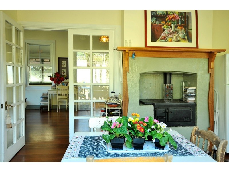 30 Backhouse St, Wentworth Falls NSW 2782