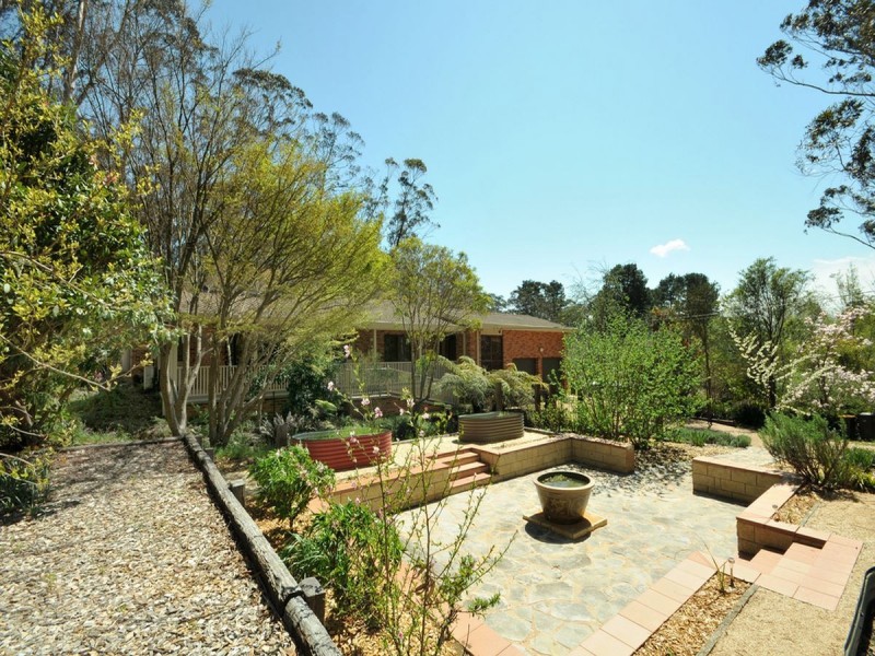 8-10 Marmion Road, Leura NSW 2780