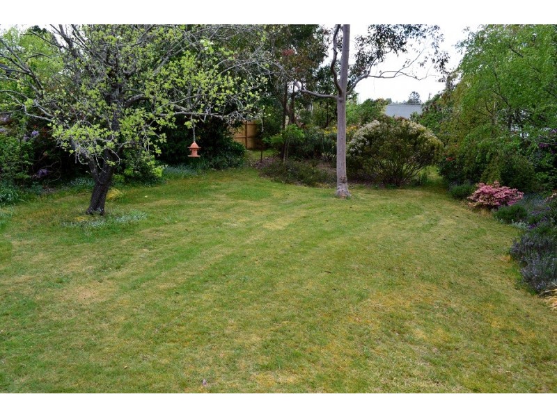 6 Murphys Lane, Wentworth Falls NSW 2782