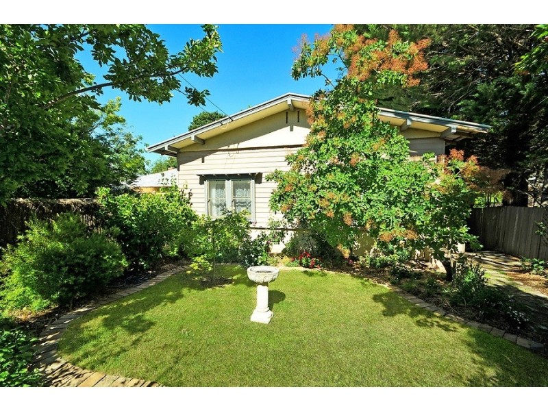 242 Leura Mall, Leura NSW 2780