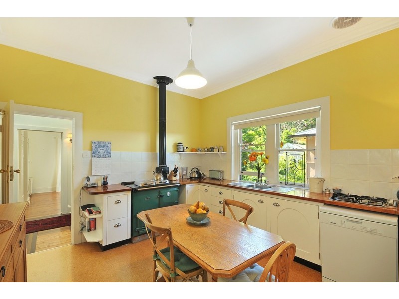 242 Leura Mall, Leura NSW 2780