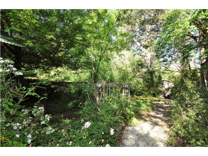 242 Leura Mall, Leura NSW 2780