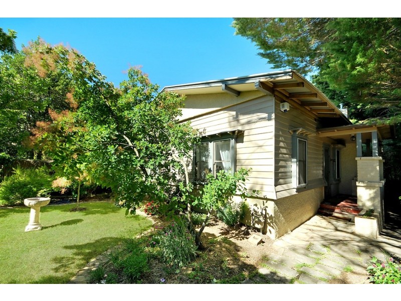 242 Leura Mall, Leura NSW 2780