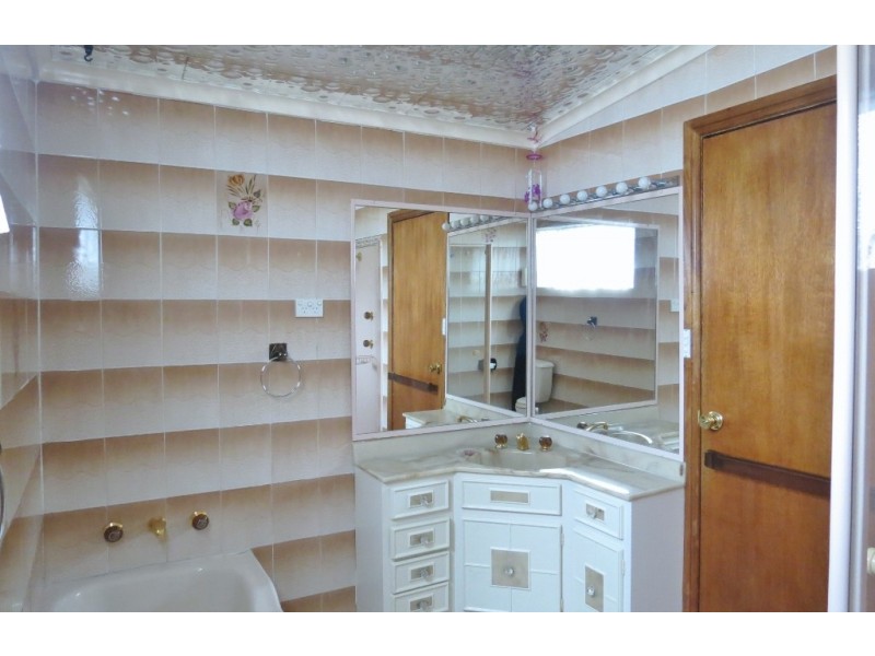 116 Sandford Avenue, Lithgow NSW 2790