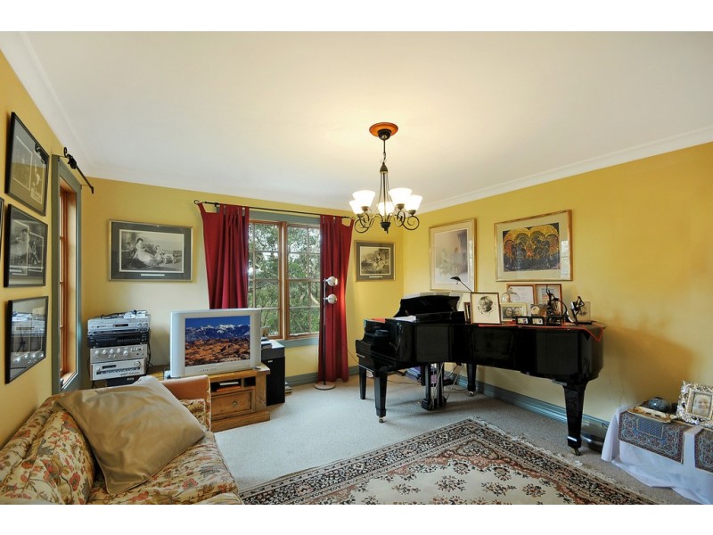 28 Shortland Street, Wentworth Falls NSW 2782