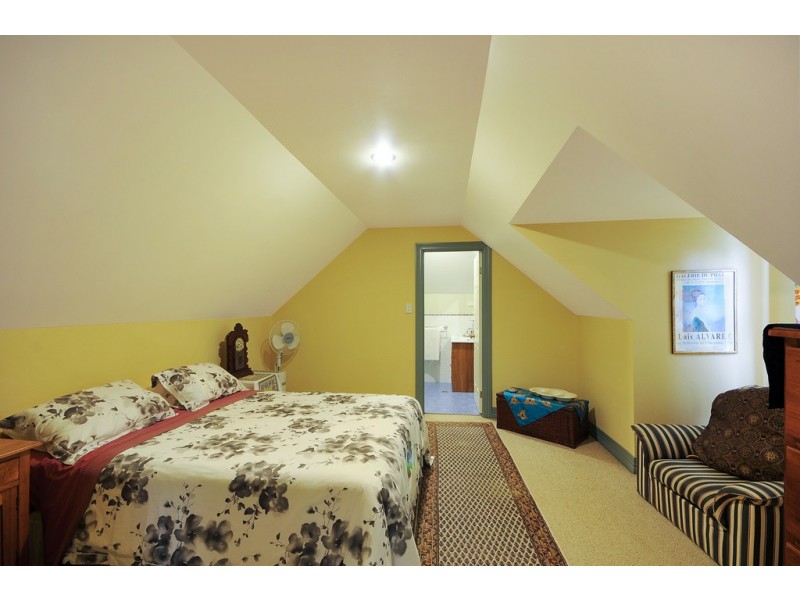 28 Shortland Street, Wentworth Falls NSW 2782