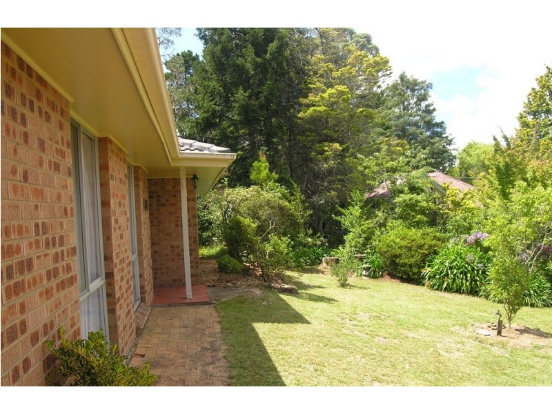 11 Beattie Street, Leura NSW 2780