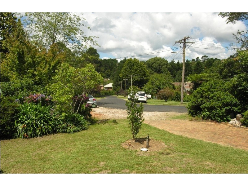 11 Beattie Street, Leura NSW 2780