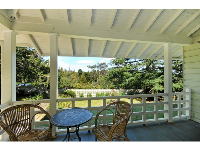 27 Victoria Street, Leura NSW 2780