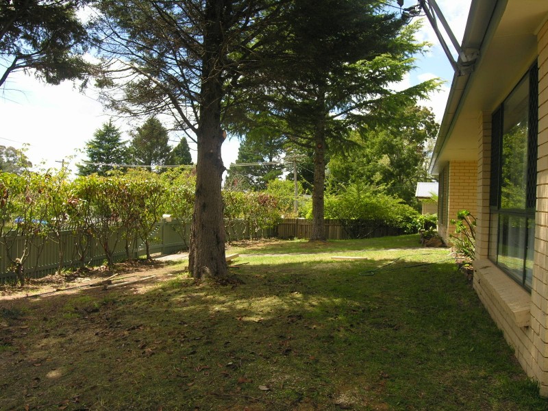 1 East View Avenue, Leura NSW 2780