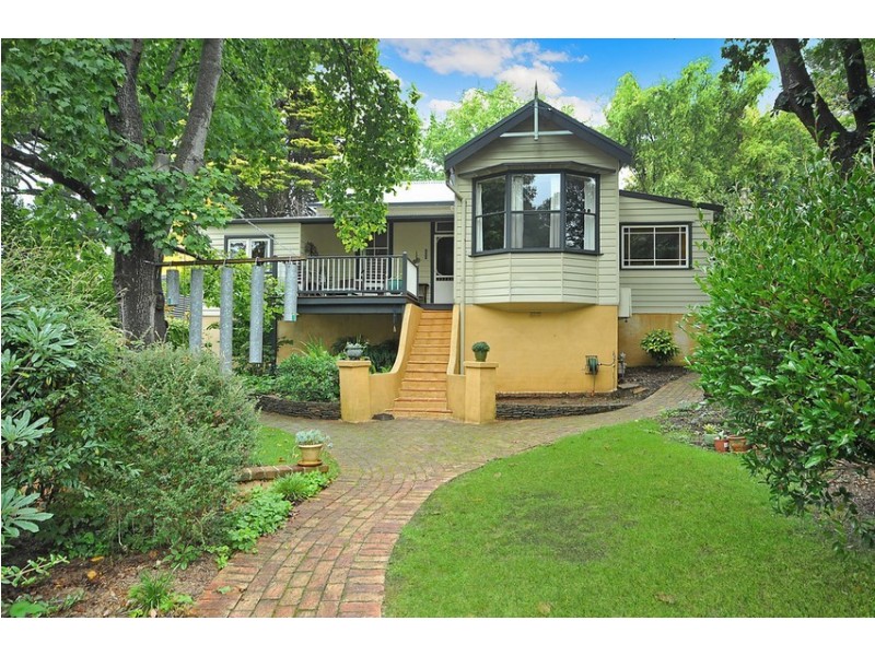 35 Vale Street, Katoomba NSW 2780