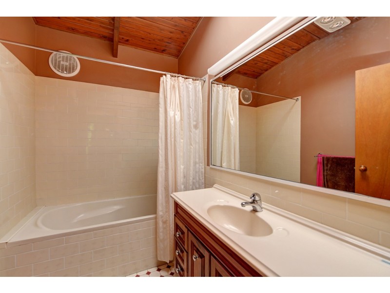 46 Railway Parade, Medlow Bath NSW 2780