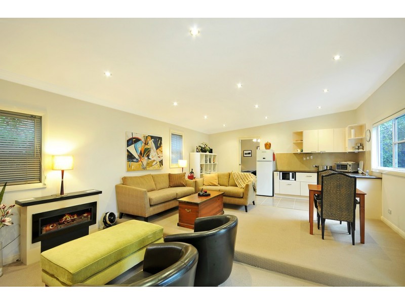 5 Rodova St, Katoomba NSW 2780