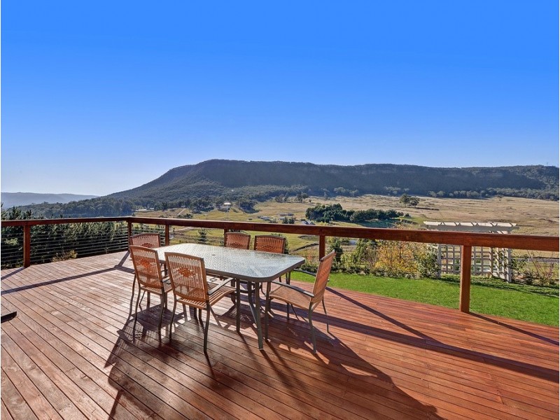 10 Dicker Drive, Little Hartley NSW 2790