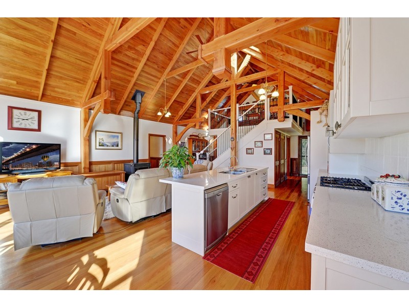 10 Dicker Drive, Little Hartley NSW 2790