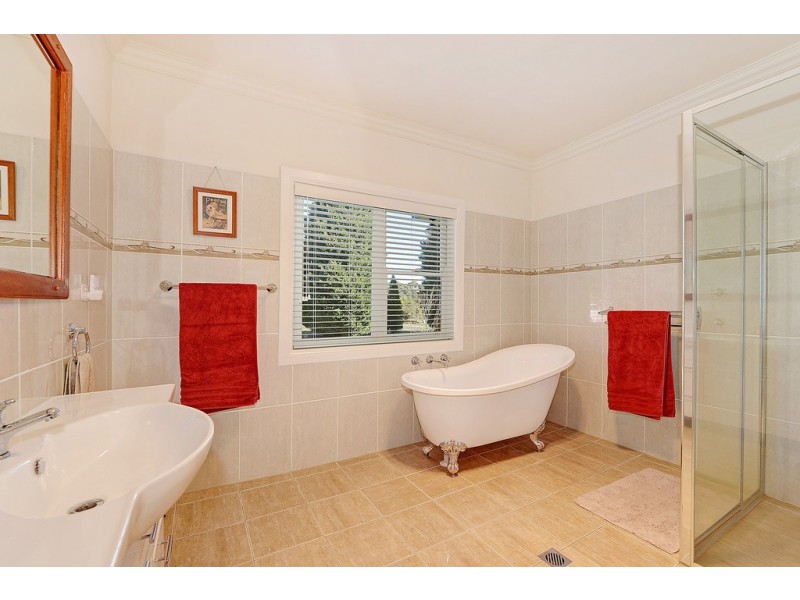 10 Dicker Drive, Little Hartley NSW 2790