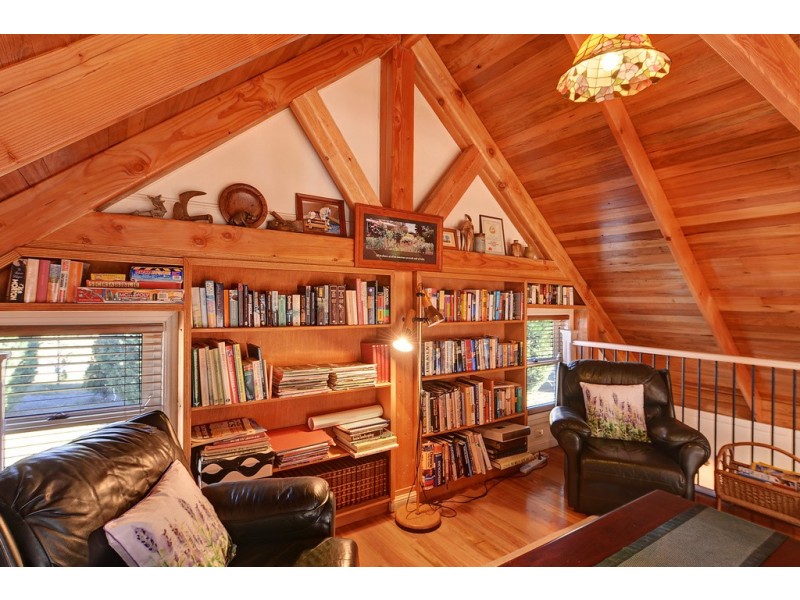 10 Dicker Drive, Little Hartley NSW 2790