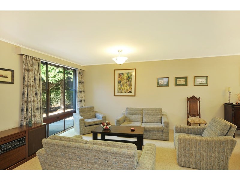 3 St Georges Road, Leura NSW 2780