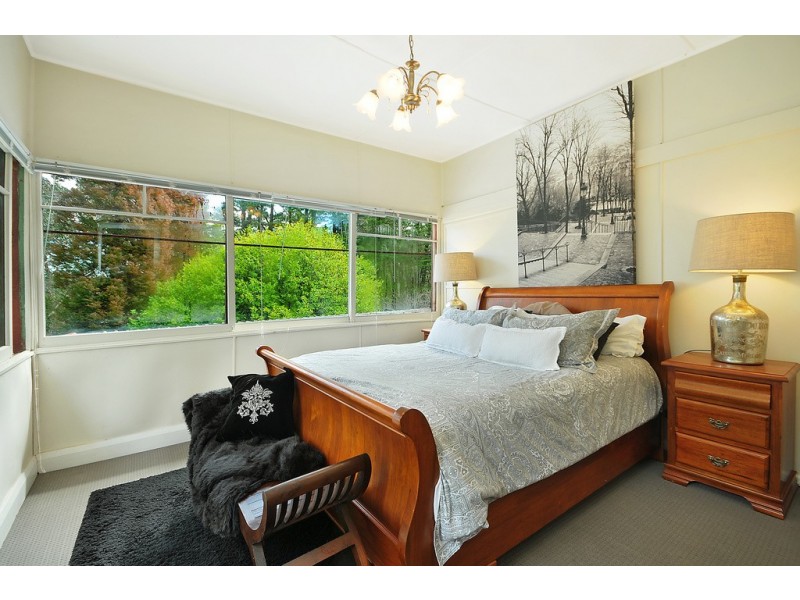 38 Nelson Avenue, Wentworth Falls NSW 2782