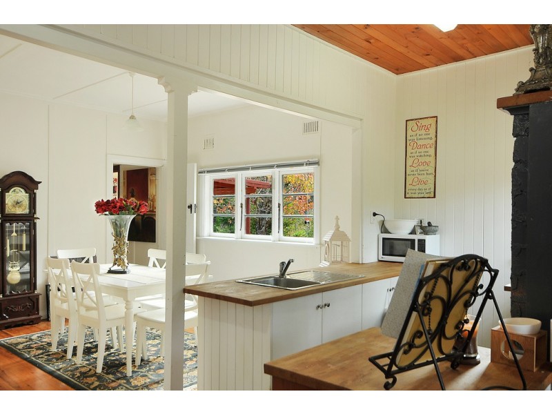 38 Nelson Avenue, Wentworth Falls NSW 2782