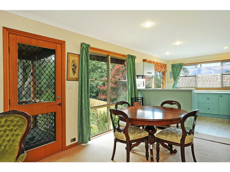 5 Geggie St, Wentworth Falls NSW 2782