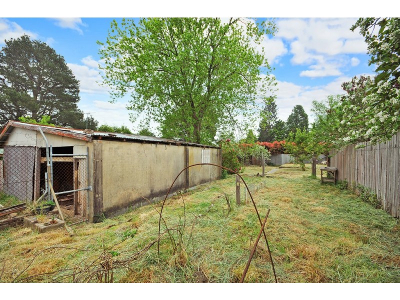 4 Woodlands Road, Katoomba NSW 2780