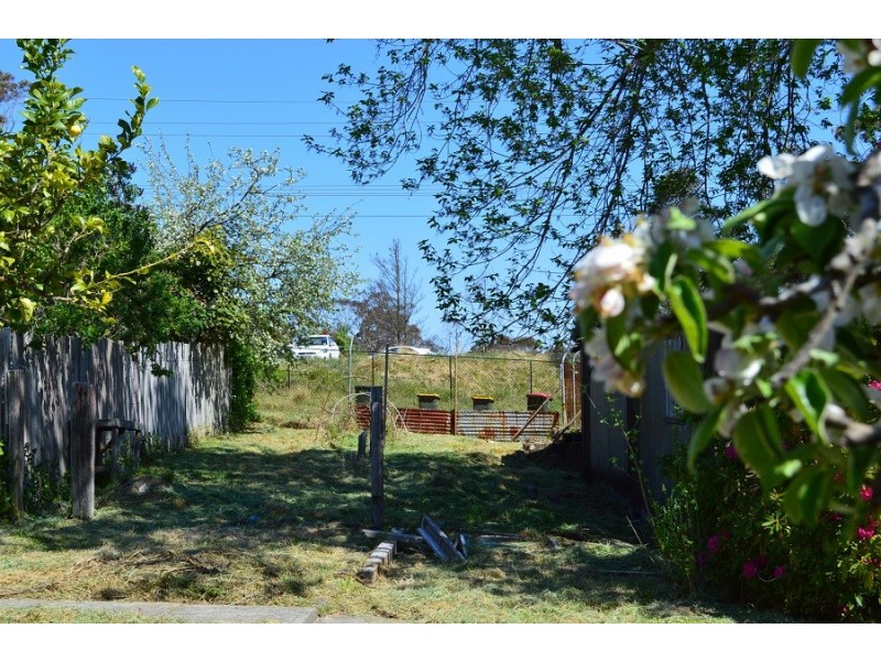 4 Woodlands Road, Katoomba NSW 2780