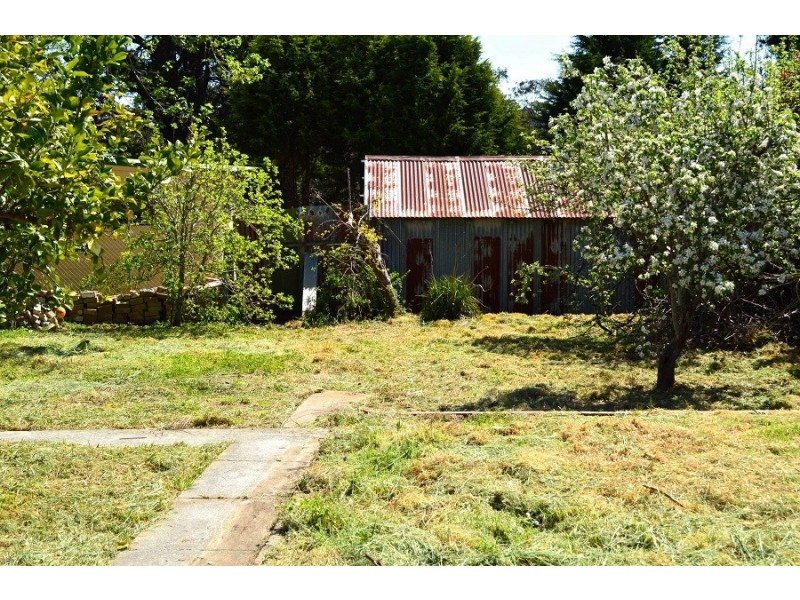 4 Woodlands Road, Katoomba NSW 2780