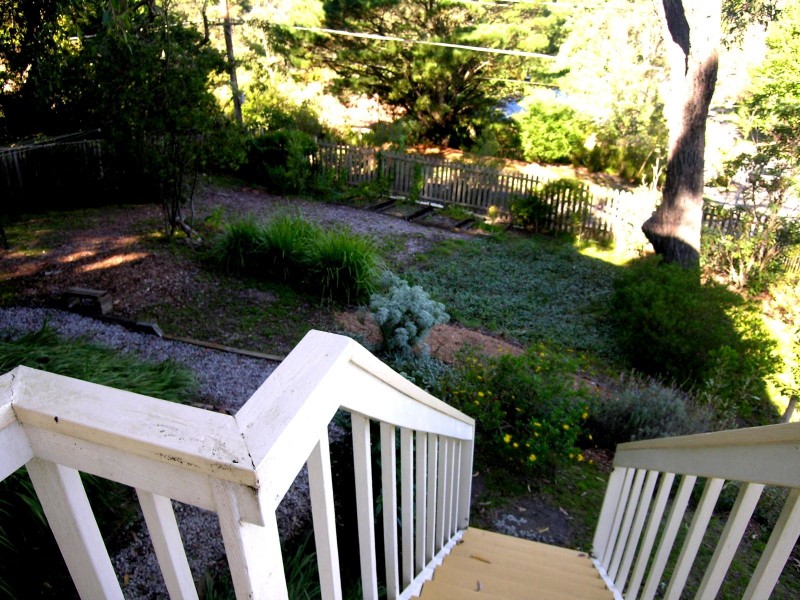 15 Hartley Esplanade, Leura NSW 2780