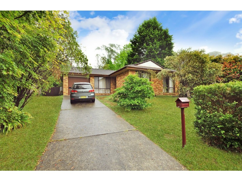 22 Hill Street, Wentworth Falls NSW 2782