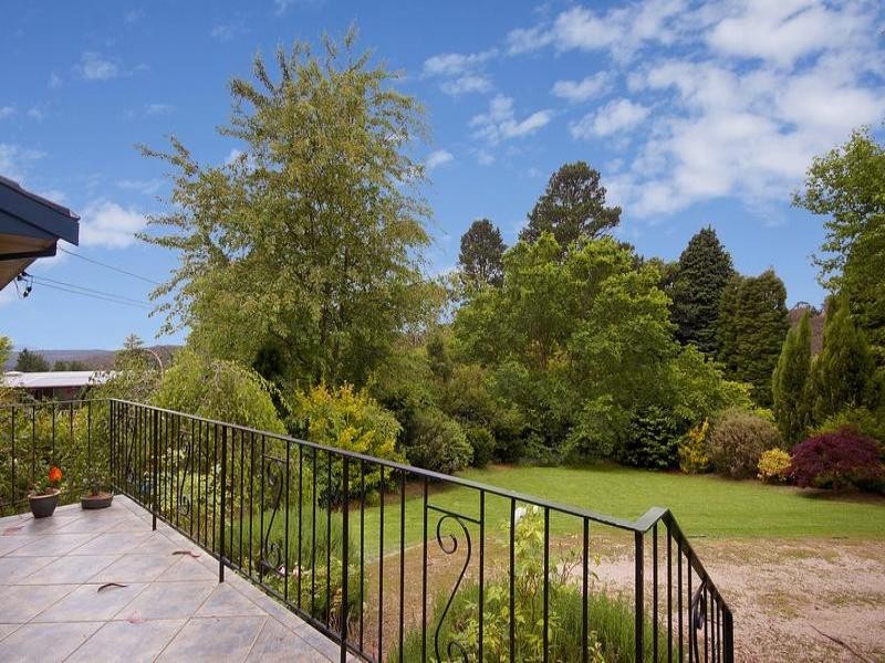 6 Norwood Street, Leura NSW 2780