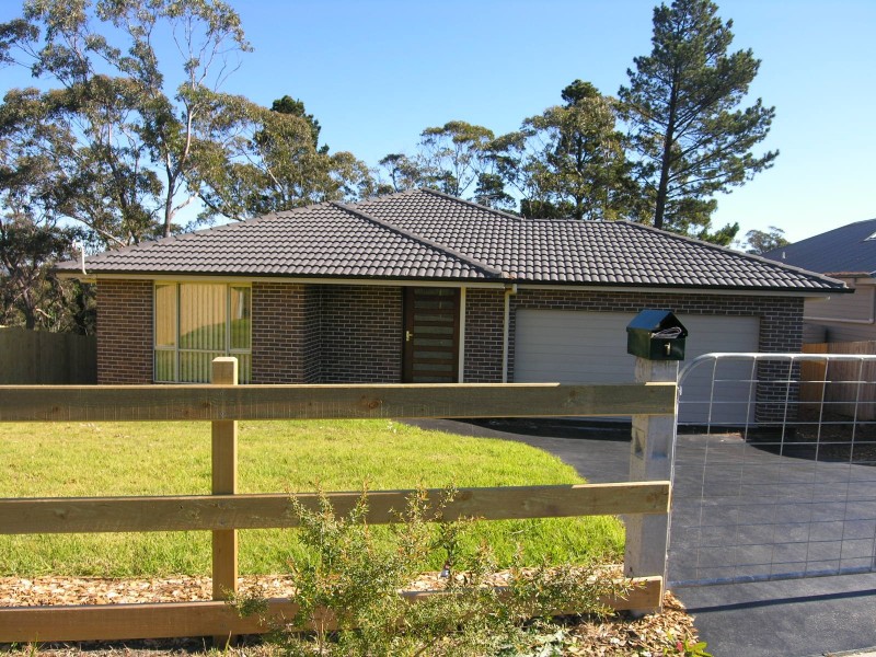 1 Tableland Road, Wentworth Falls NSW 2782