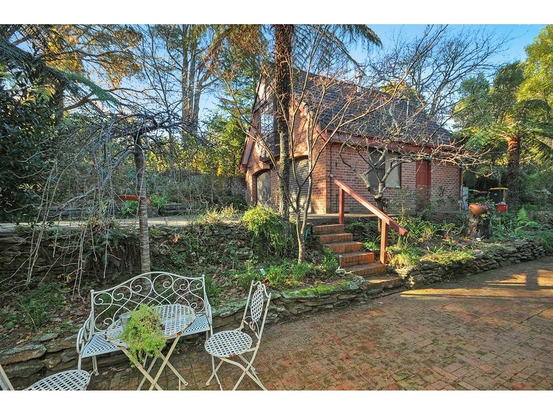 67 Dalrymple Avenue, Wentworth Falls NSW 2782